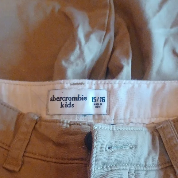 Abercrombie Kids Khaki Flat Front Shorts - Picture 3 of 3